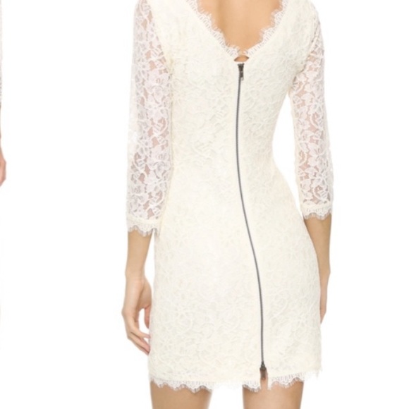 🤍🤍DVF🤍🤍PRISTINE cream lace Zarita classic mini dress. Size 12 worn once! - Picture 2 of 9